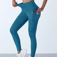 High-Waist Push-Up Leggings with Welt Pockets - Solid Colour